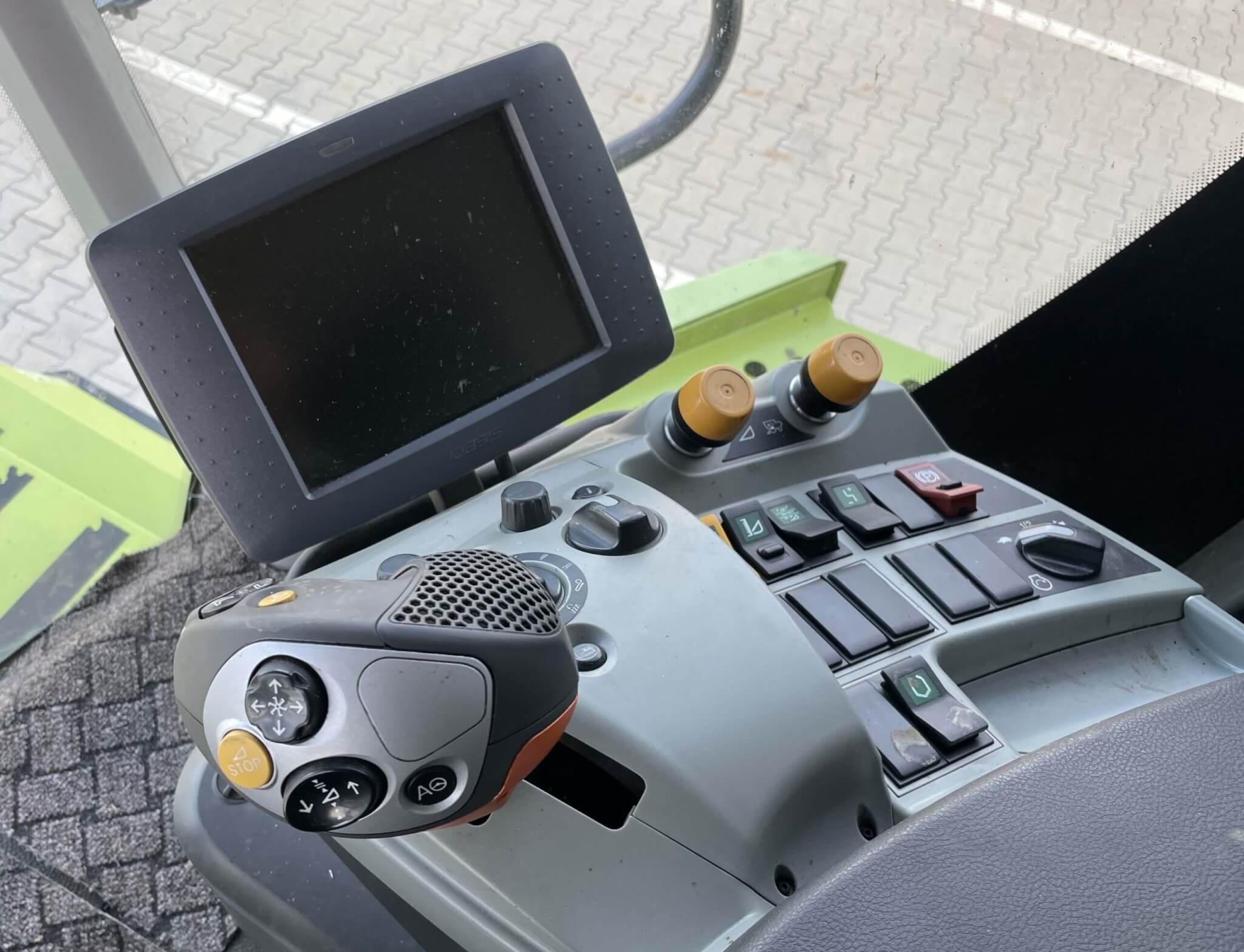CLAAS LEXION 770 TT / 2014 - Image 9